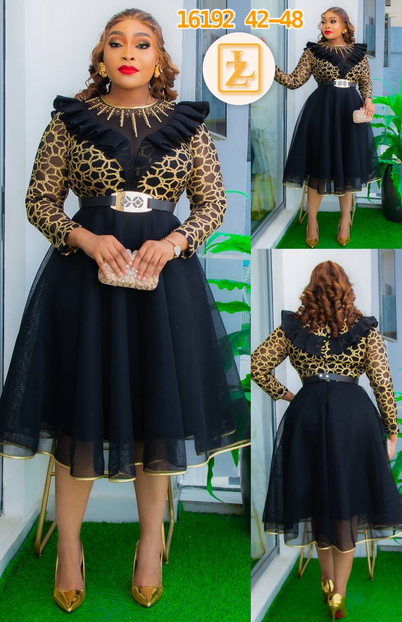 Knee length dress. Knee length dress. - Image 3
